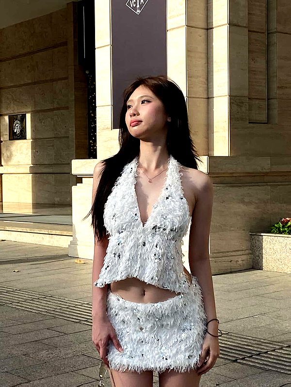 lyhythuedoxinh instagram image archive image