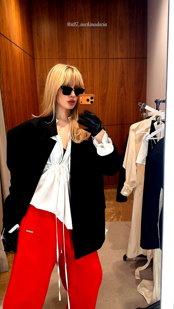kkwwwv instagram image archive image