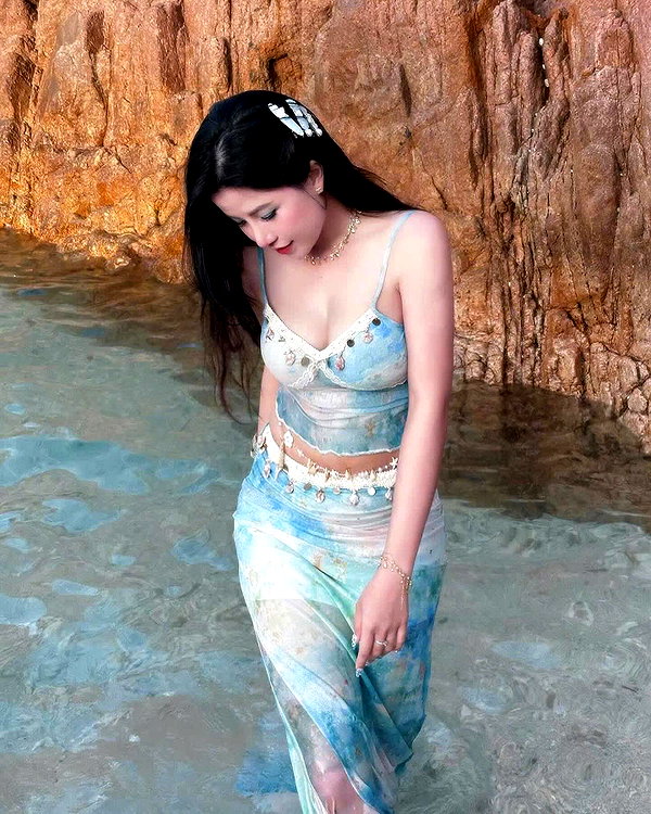 lyhythuedoxinh instagram image archive image