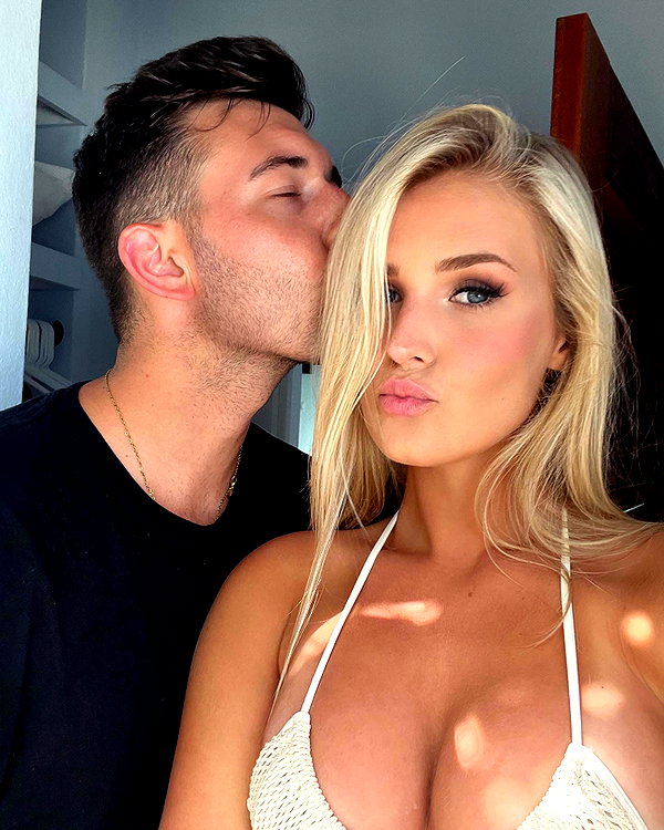 allie_dunn instagram image archive image