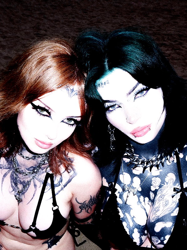 nikkibitez nikkibitez archive image