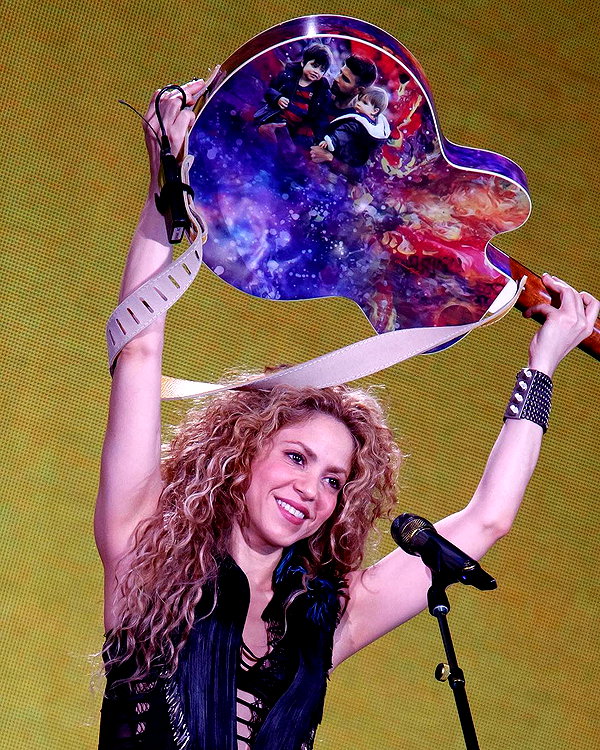 shakira instagram image archive image