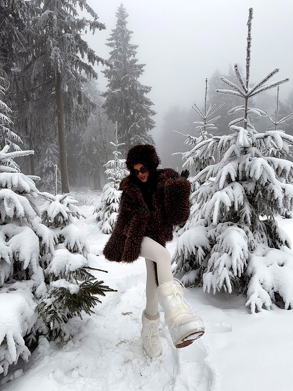 zoeliss instagram image archive image