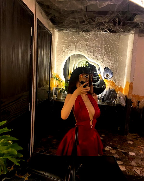 lyhythuedoxinh instagram image archive image