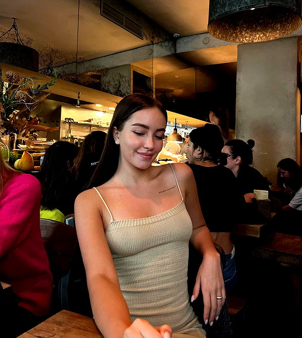 veroni22ka instagram image archive image