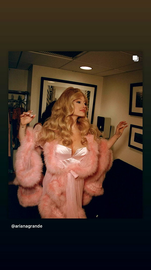 arianagrande instagram image archive image