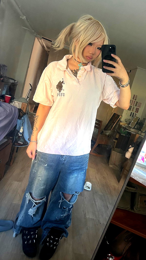 Archived image from @lovemeize on Instagram
