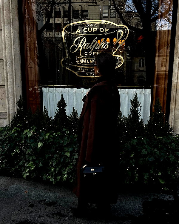 zoeliss instagram image archive image