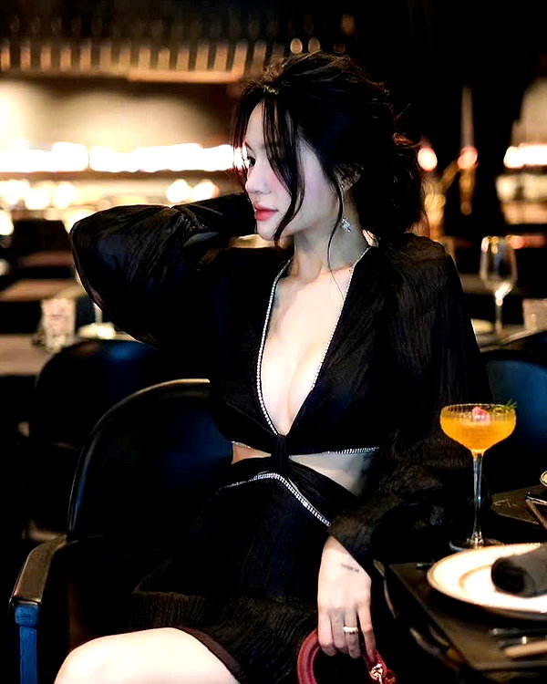 lyhythuedoxinh instagram image archive image