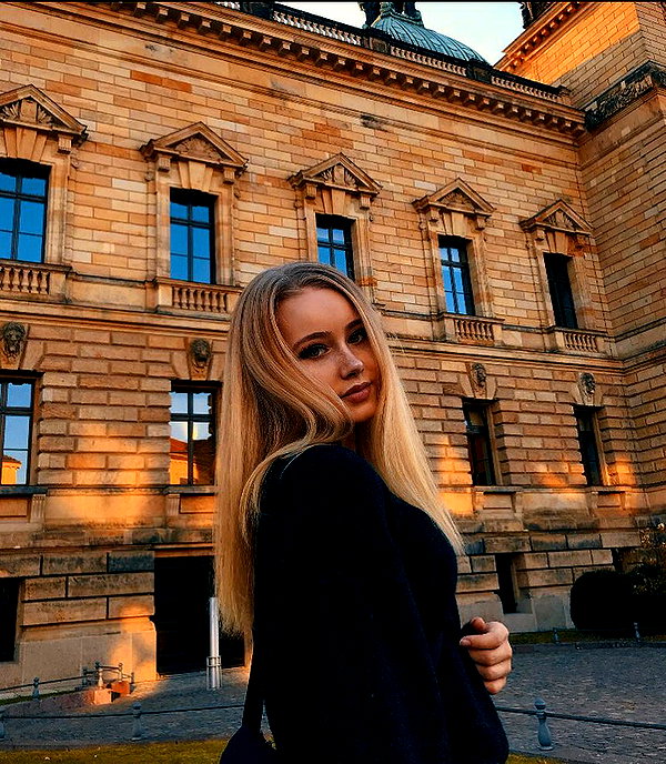 lilih instagram image archive image