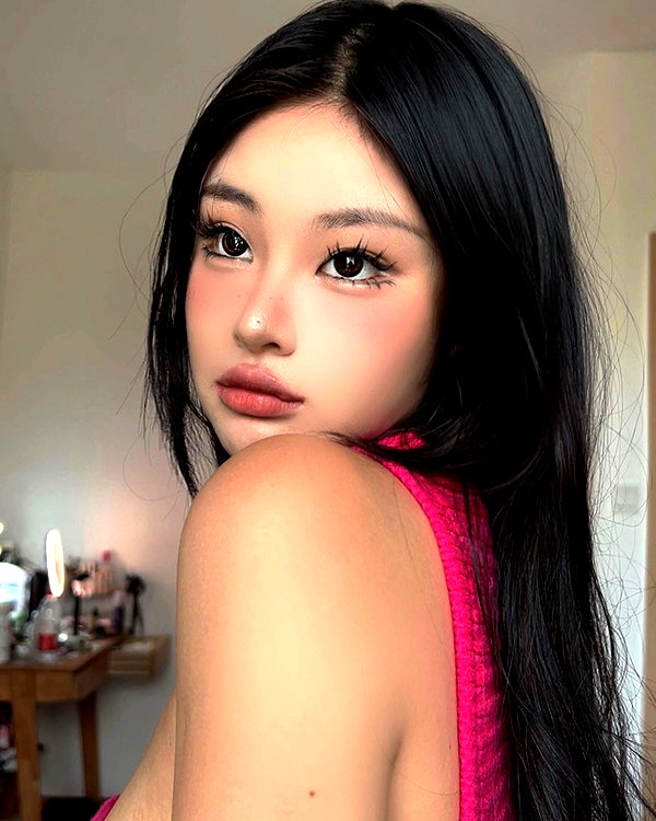 ll.lu1s instagram image archive image