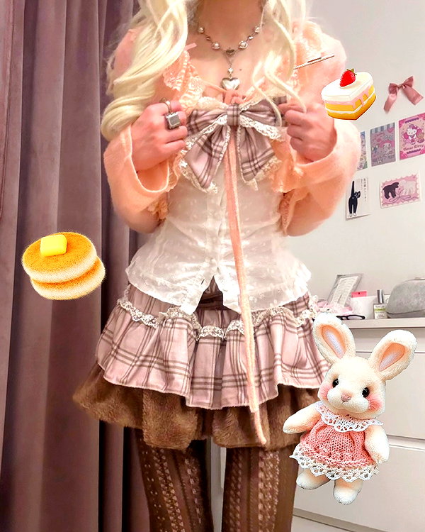 mie.llune instagram image archive image