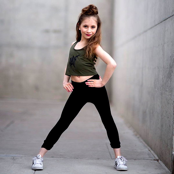 ellianawalmsley instagram image archive image