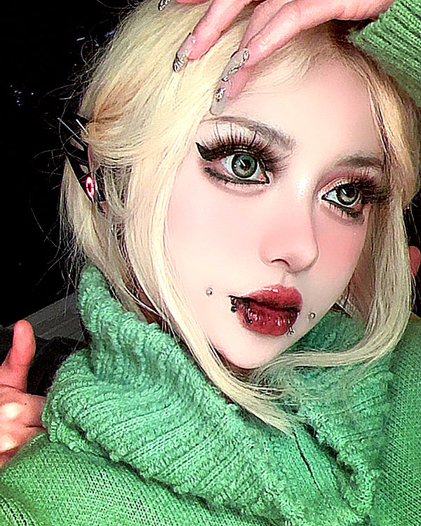 marilyn_damaged instagram image archive image