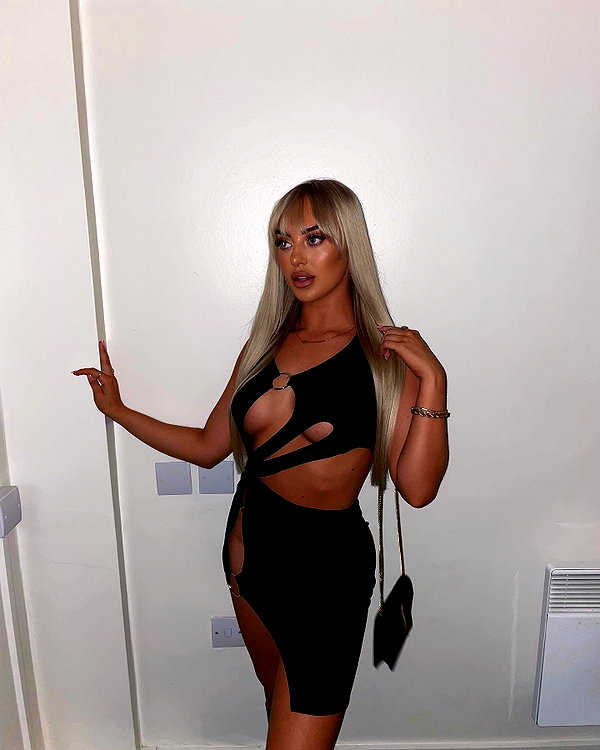rhiannonbluee instagram image archive image