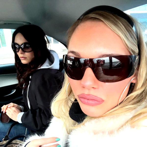 leni.bahr instagram image archive image