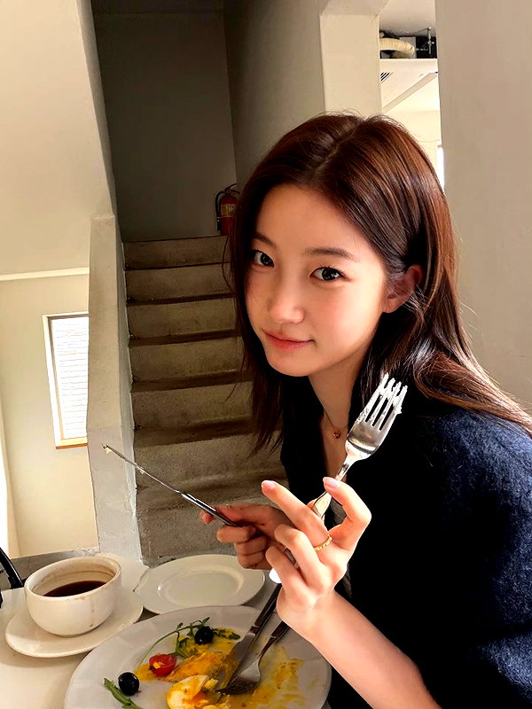zuhazana instagram image archive image
