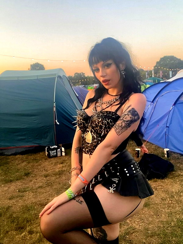scarlett_ichor instagram image archive image