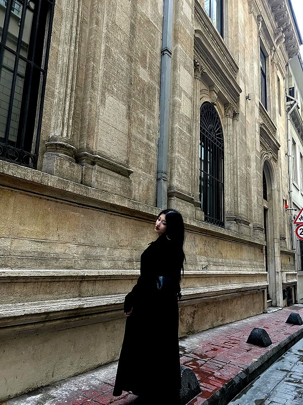 madamist_ instagram image archive image