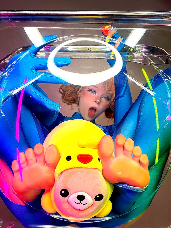 lola.luvgood instagram image archive image