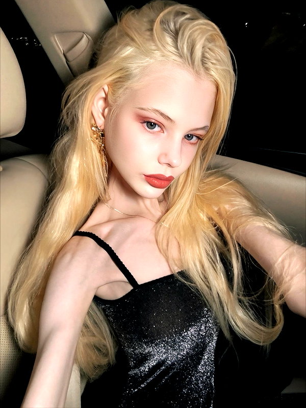 alisen.mari instagram image archive image