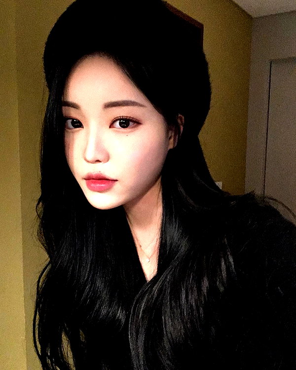 daxbin instagram image archive image