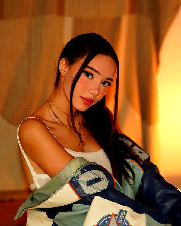 lydiavioletofficial instagram image archive image