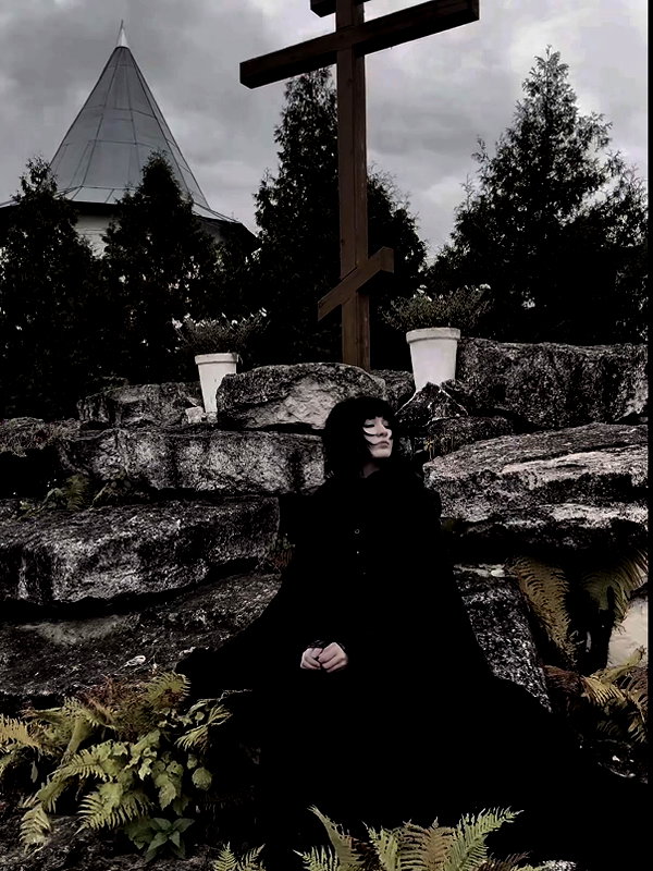 Archived image from @kk3tr1n4 on Instagram