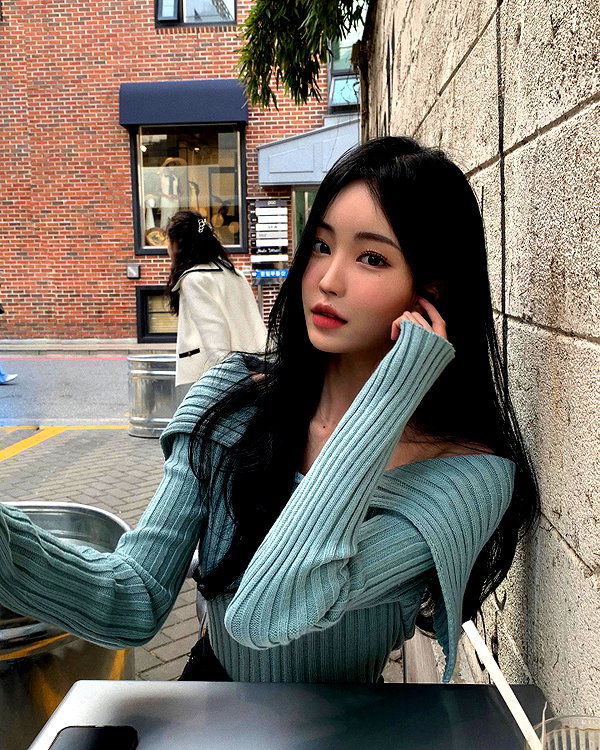 daxbin instagram image archive image