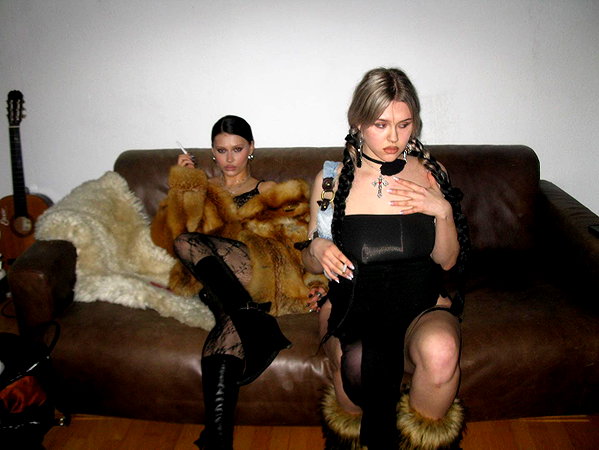 karolinaawasik instagram image archive image