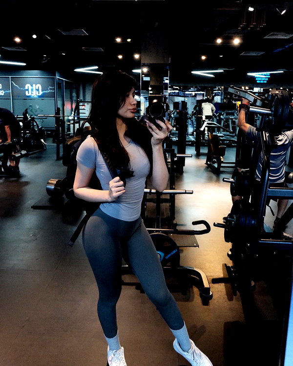 katiele.fit instagram image archive image