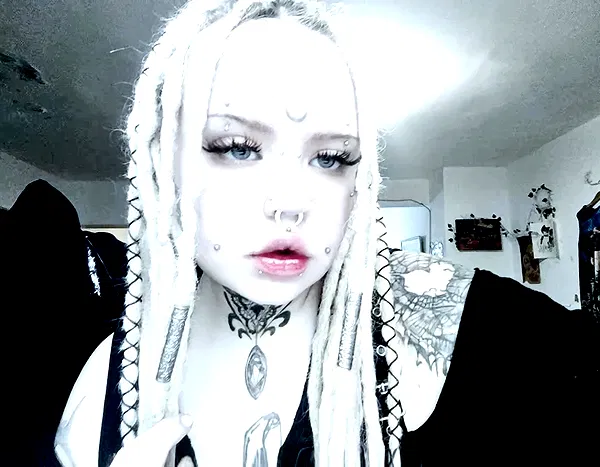 moonyyyya moonyyyya archive image