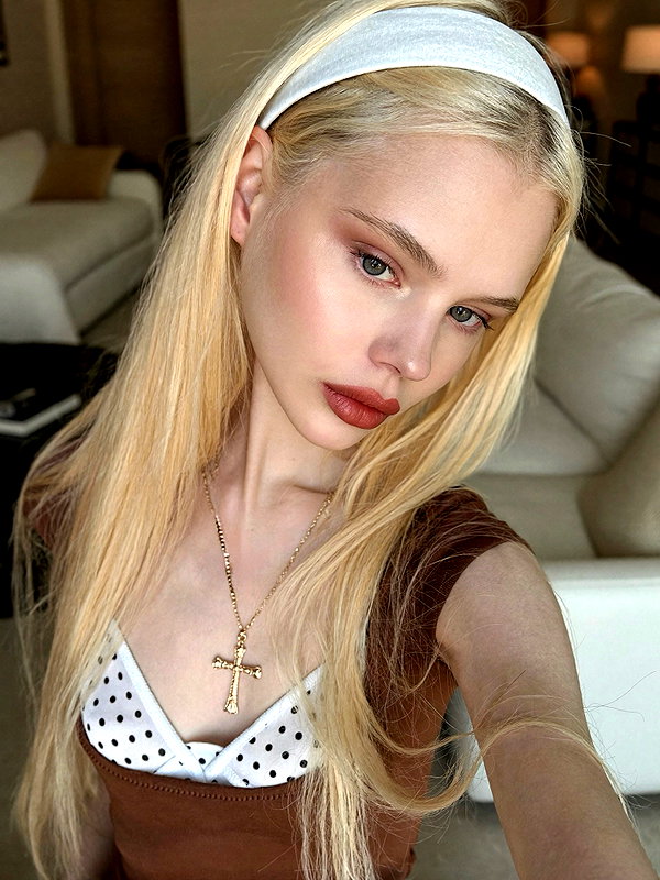 alisen.mari instagram image archive image