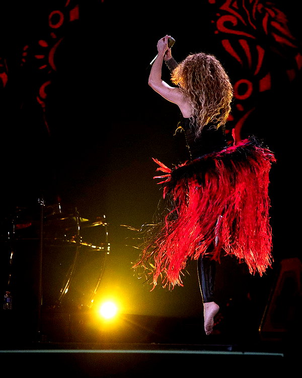 shakira instagram image archive image