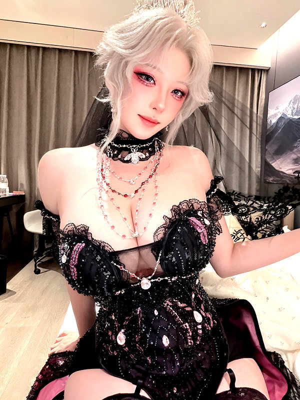 Archived image from @takomayuyi on Instagram