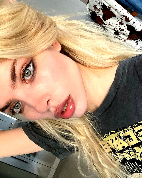 anya4everr instagram image archive image