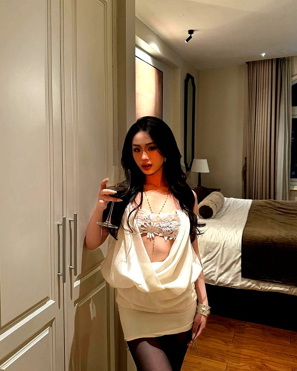 lyhythuedoxinh instagram image archive image