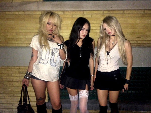 lovemeize instagram image archive image