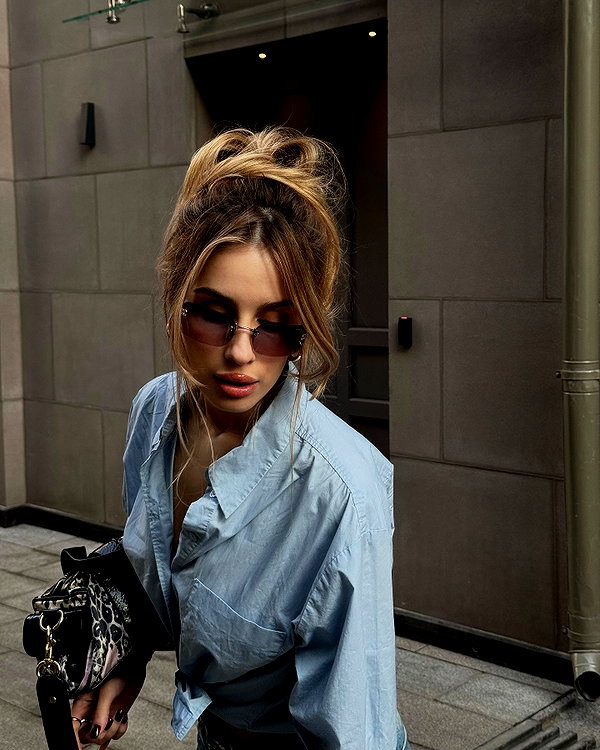 kkwwwv instagram image archive image