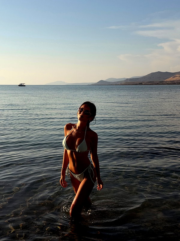 zoeliss instagram image archive image