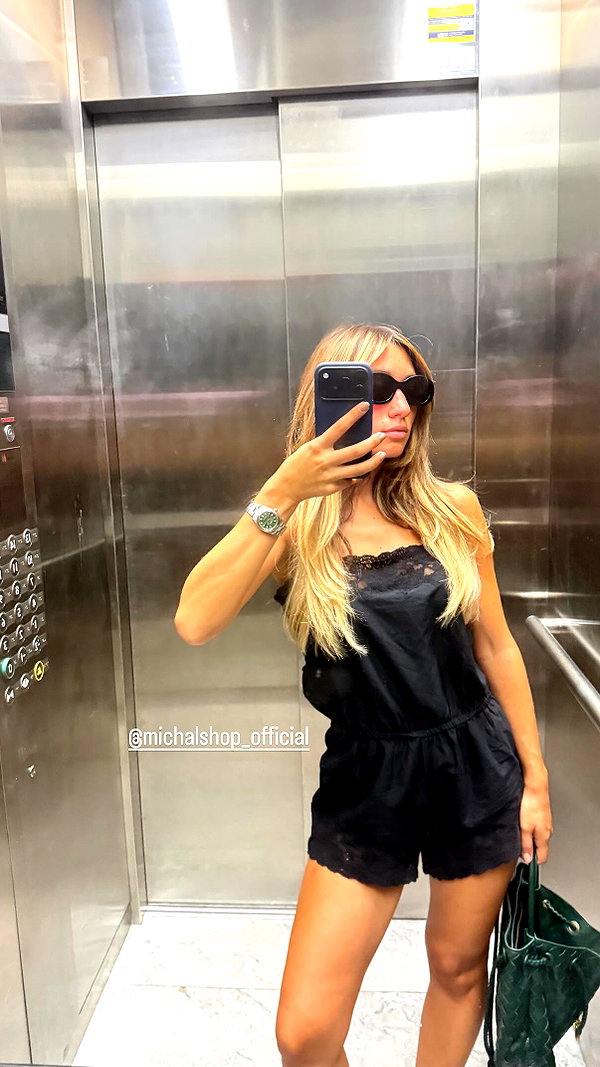 Archived image from @refaella_twina on Instagram