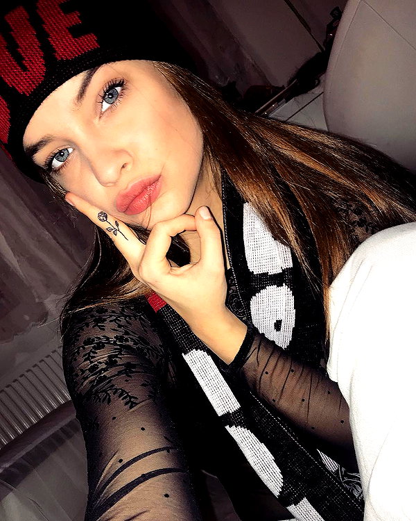 realbarbarapalvin instagram image archive image