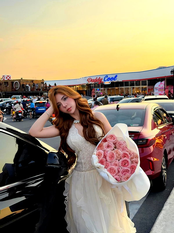 lyhythuedoxinh instagram image archive image
