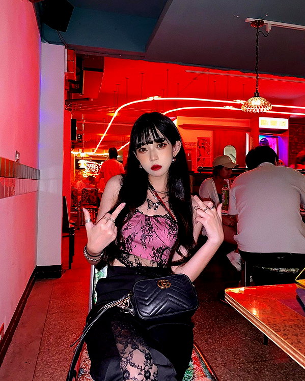 nixqq.425_ instagram image archive image