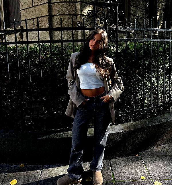 zoeliss instagram image archive image