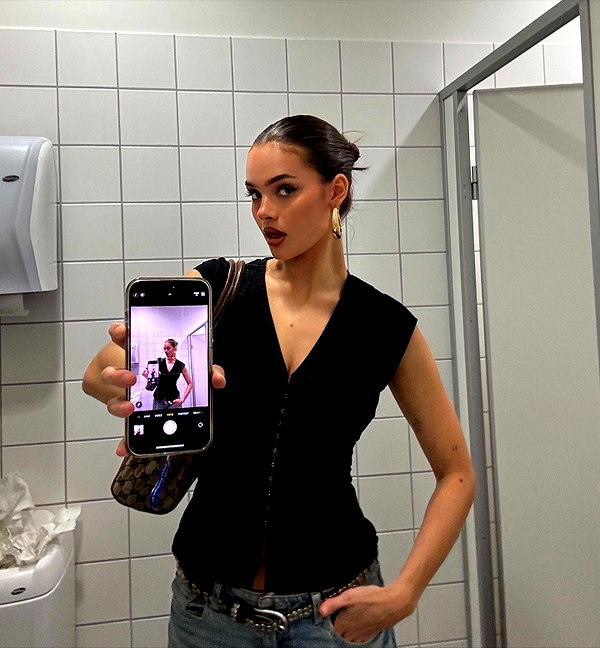 emmaaurora instagram image archive image