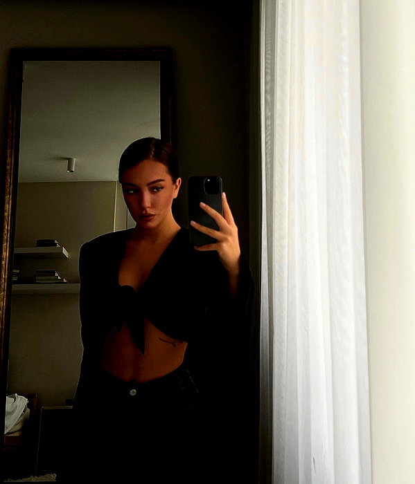 veroni22ka instagram image archive image