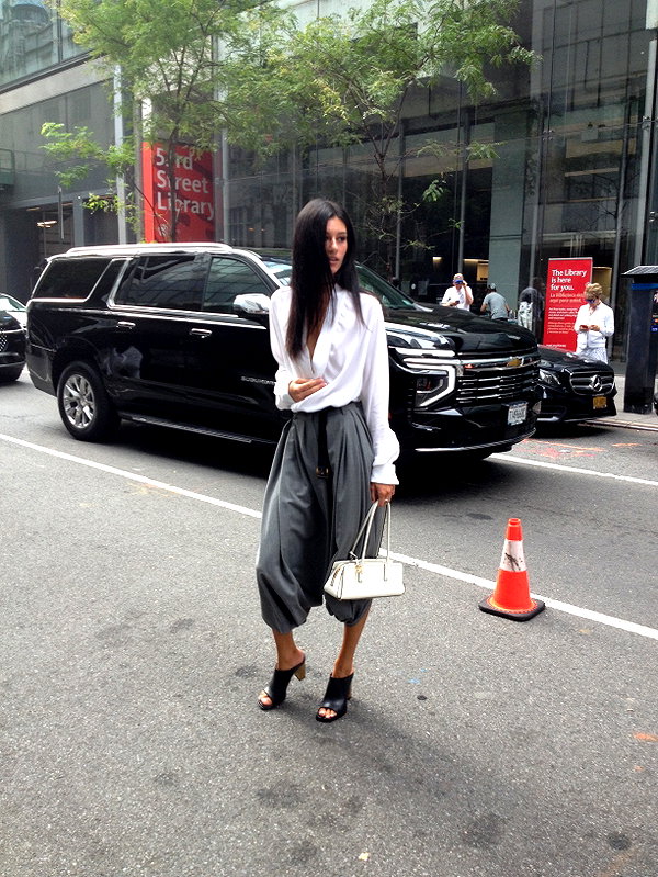 reneeebeller instagram image archive image