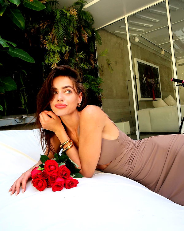 yaelshelbia instagram image archive image