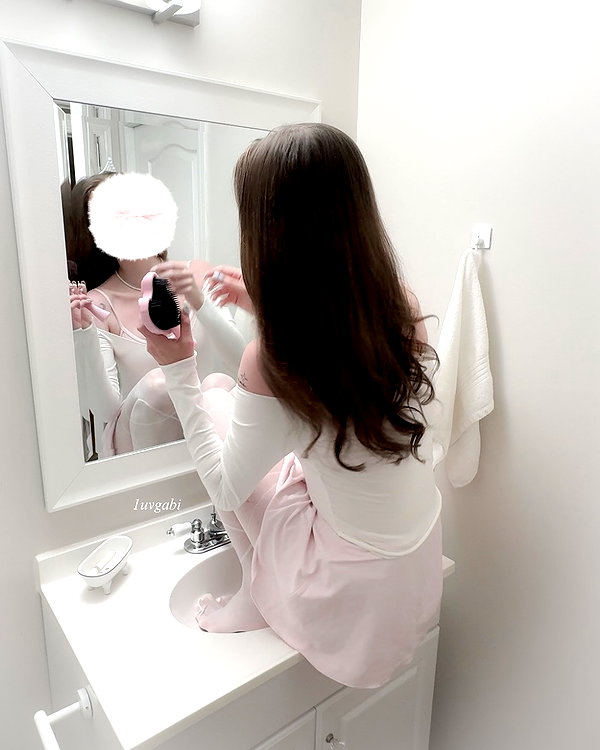 1uvgabi instagram image archive image